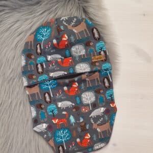 Talve tuukrimüts Põdrad, rebased, mägrad, siilid hallil